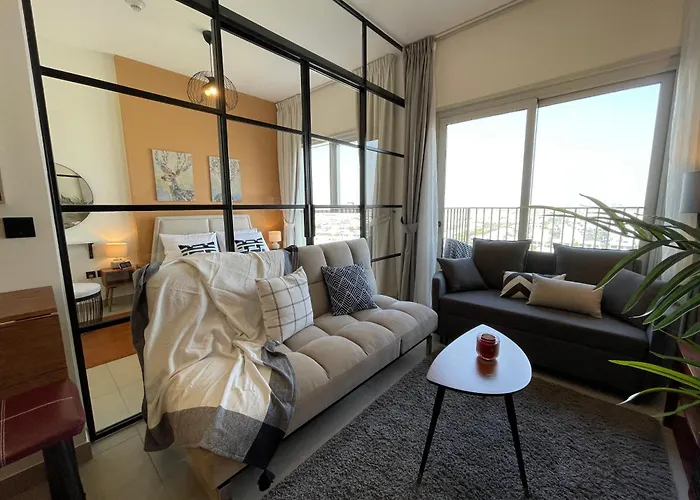 Modern Flat In Dubai Hills