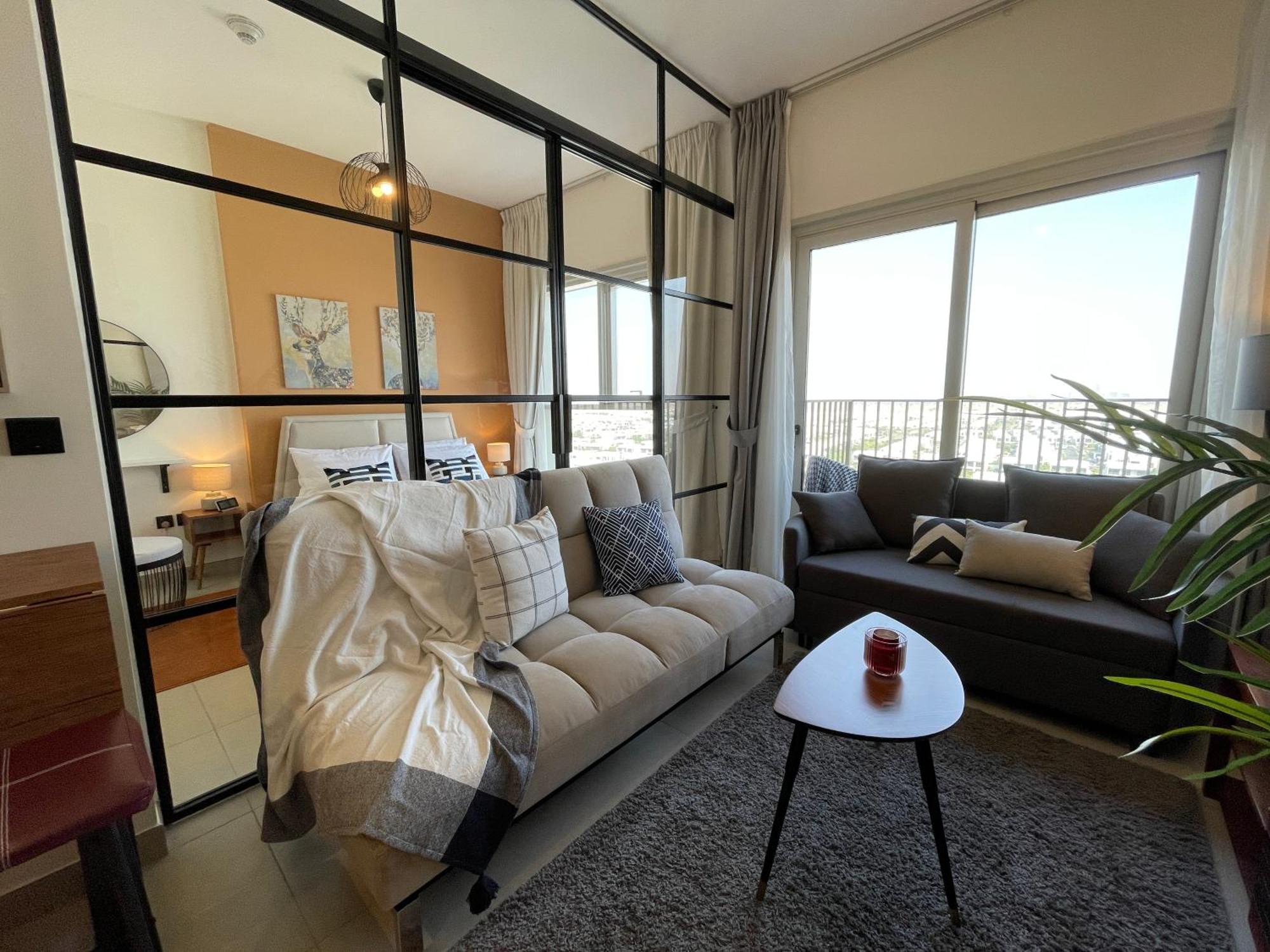Modern Flat In Hills * Dubai