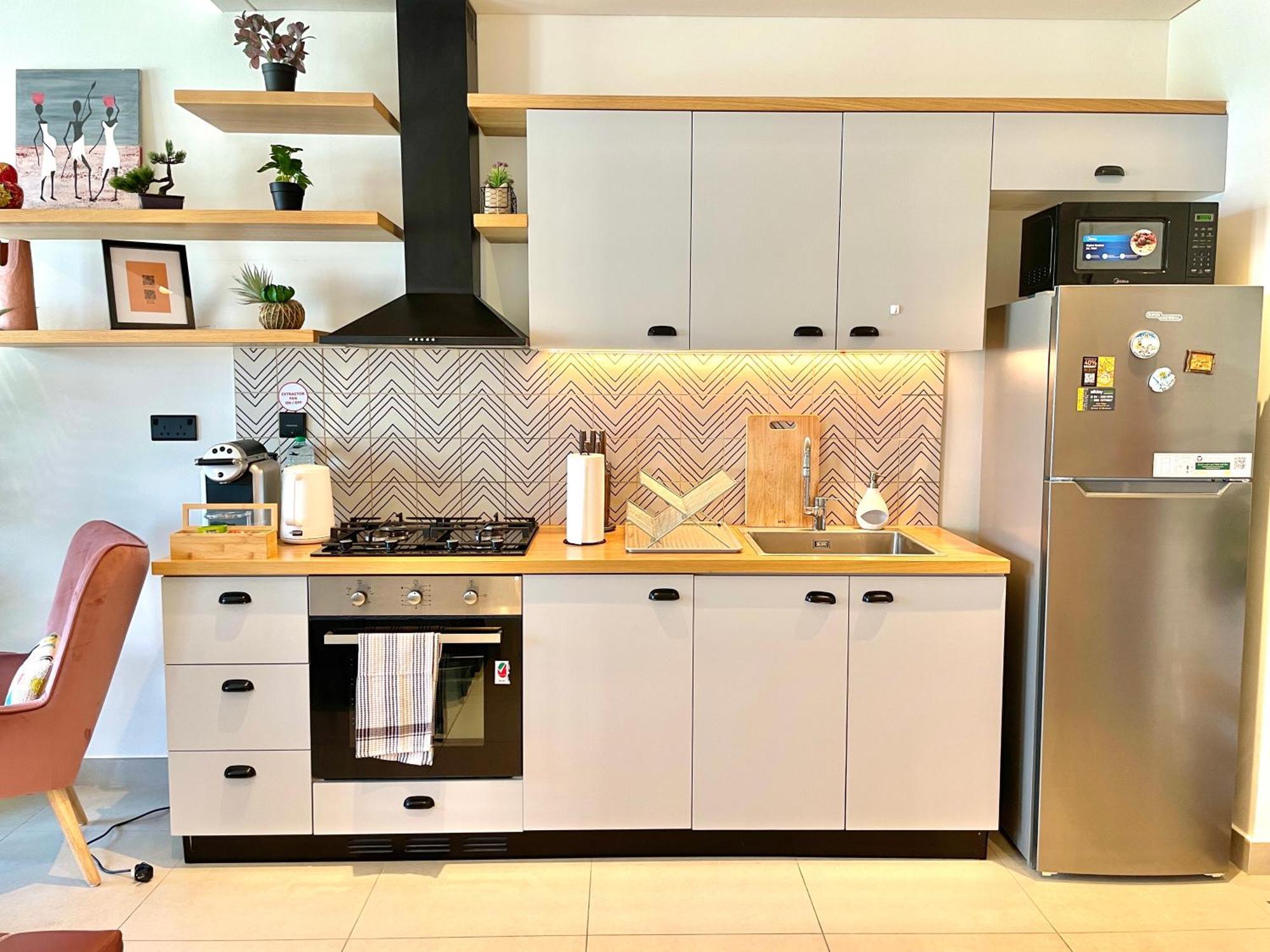Apartment Modern Flat In Hills Dubai