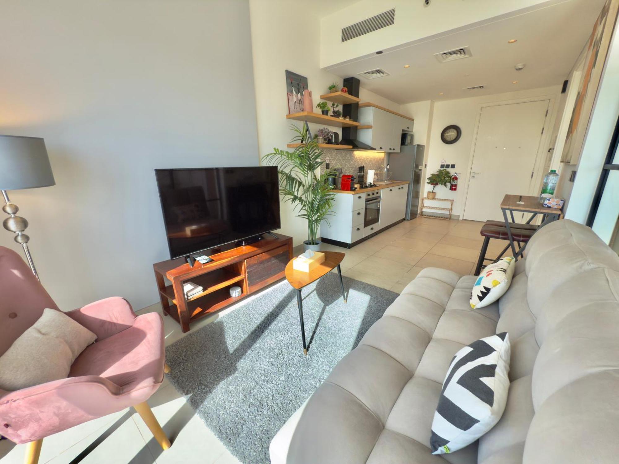 Modern Flat In Hills Dubai